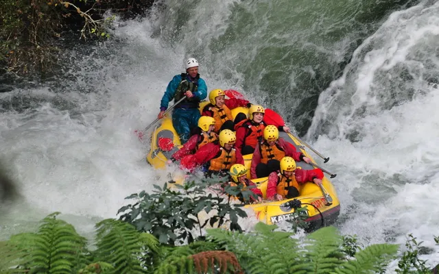 4. New Zealand rafting