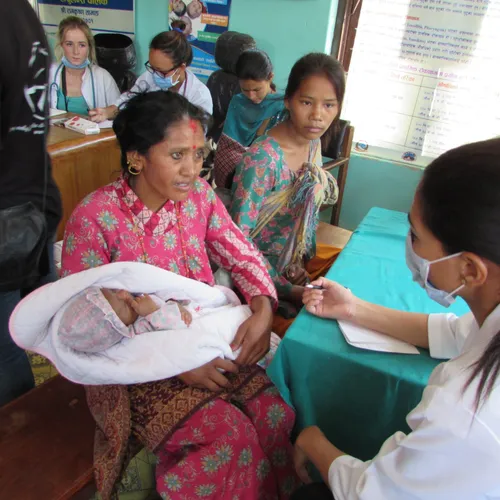 5. Medical volunteering Nepal