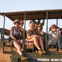 3. Safari bil Vic Falls